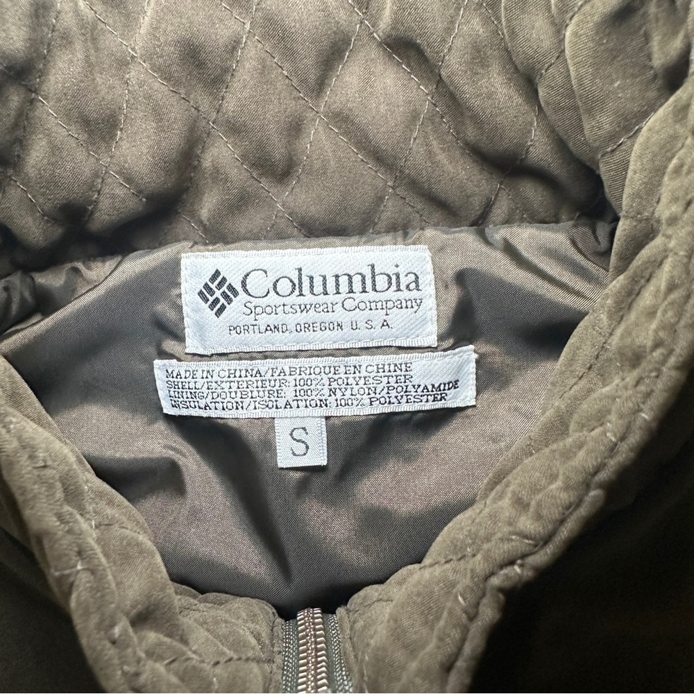 Columbia Women's Dark Green Quilted Vest - Picture 3 of 5